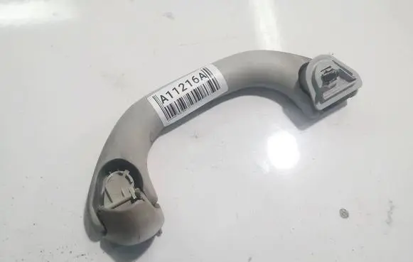 Volkswagen Polo IV 9N3 Front interior roof grab handle 