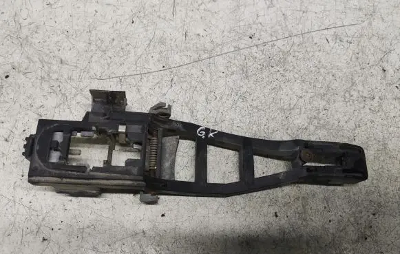 Rear door exterior handle/bracket
