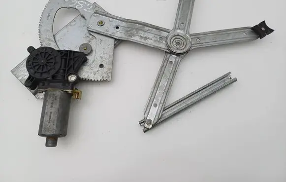 Mercedes-Benz E W210 Front door window regulator with motor 0130821670