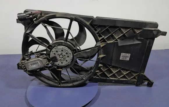 Volvo V50 Electric radiator cooling fan 3M5H8C607RJ