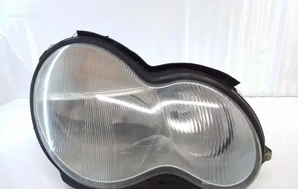 Mercedes-Benz C W203 Headlight/headlamp A2038200261 0301166202