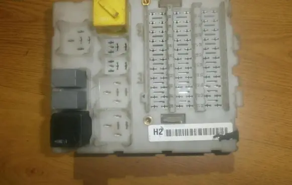 Ford Focus Fuse box set 518783204 2m5t14a073bc