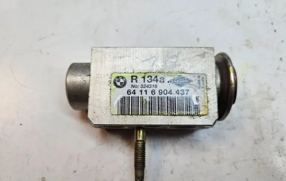 BMW X3 E83 Air conditioning (A/C) expansion valve 64116904437