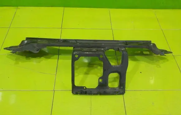 Mercedes-Benz CLS C219 Radiator support slam panel 