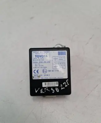 Toyota Corolla Verso AR10 Door control unit/module 897410F010 61B168000 10R021776