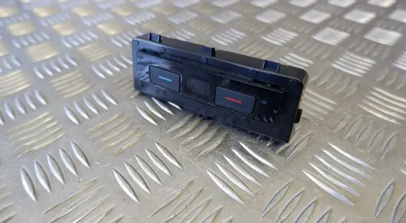 Volkswagen Tiguan Interior fan control switch 3G0907049D