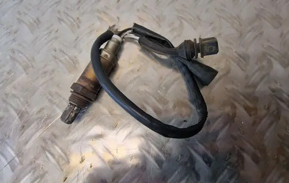 Audi A6 S6 C5 4B Lambda probe sensor 048906265