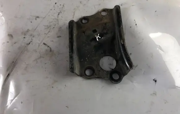 Toyota Auris 150 Sway bar bush bracket, front 