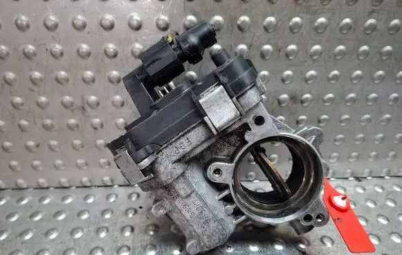 Opel Zafira B Throttle body valve S27635359 48CPD4