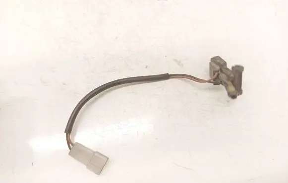 Volkswagen PASSAT B5 Windshield washer spray nozzle 3B0955986C
