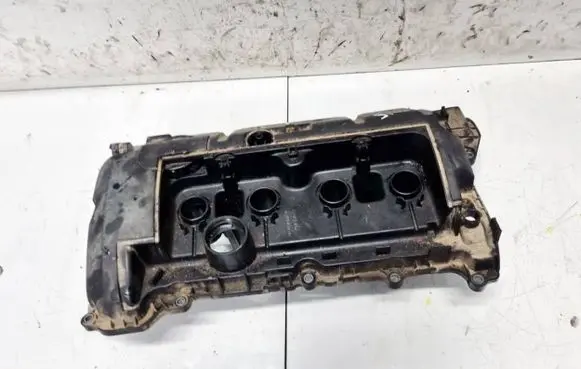 Rocker cam cover