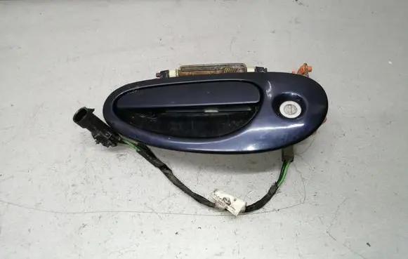Chrysler 300M Front door exterior handle
