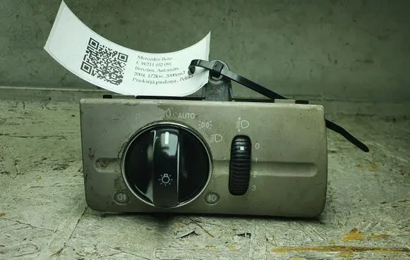 Mercedes-Benz E W211 Light switch 2115450304