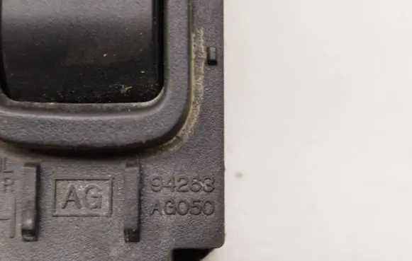 Subaru Legacy Electric window control switch 94263 AG050