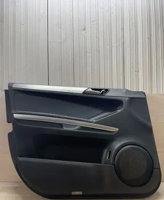 Mercedes-Benz ML W164 Front door card panel trim