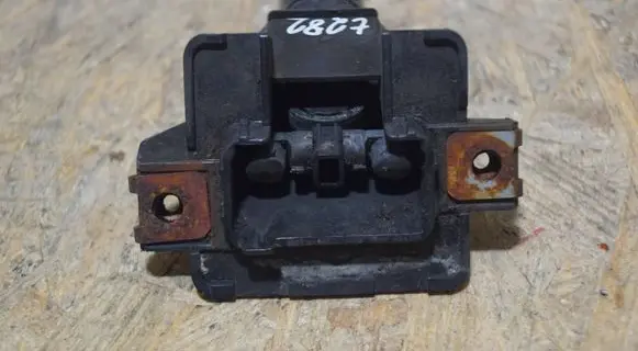 Honda CR-V Headlight washer spray nozzle