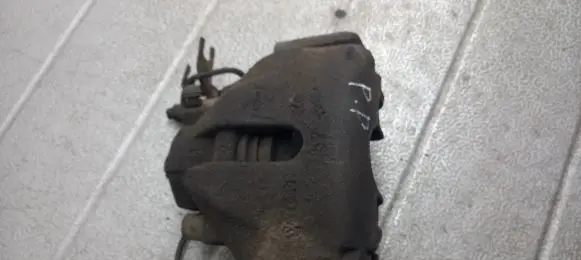 Audi A4 S4 B6 8E 8H Front brake caliper