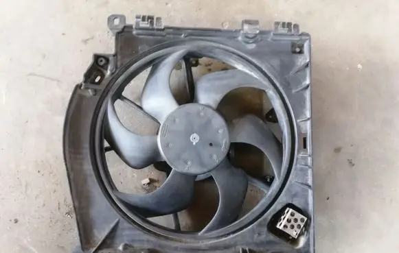Renault Modus Electric radiator cooling fan 1831442016E 1831717016D