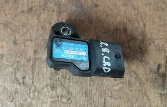 Chrysler Voyager Air pressure sensor 0281002437