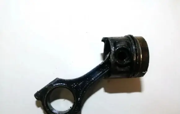Opel Astra F Piston with connecting rod