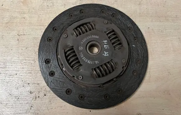 Mercedes-Benz A W168 Clutch pressure plate A0002520305