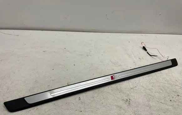 Audi A5 Front sill trim cover 8W6947418A