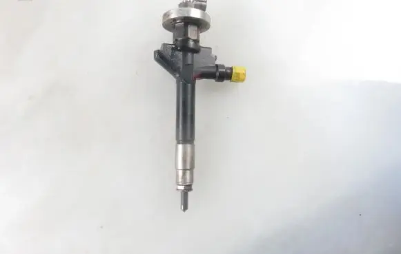 Mazda 6 Fuel injector 13H50B