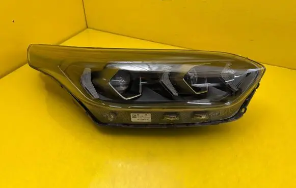 KIA Ceed Headlight/headlamp 92102J7500