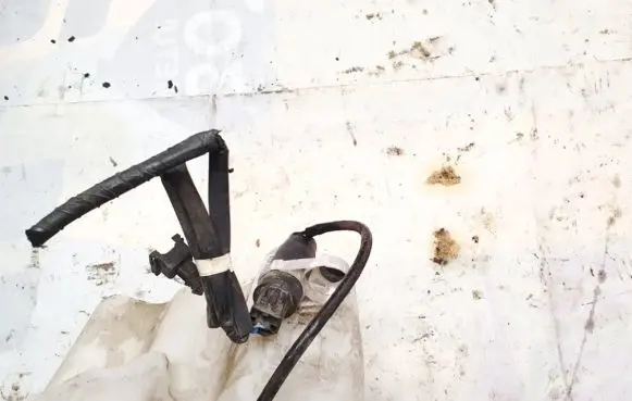 Toyota Avensis T220 Windscreen/windshield washer pump