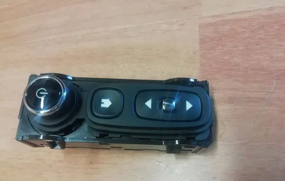 Renault Zoe Multifunctional control switch/knob 253B08825R E1067640 L4171220