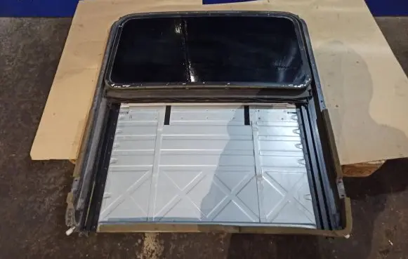 Sunroof set