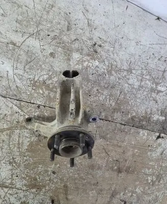 Ford Focus C-MAX Front wheel hub