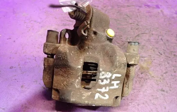 Rear brake caliper
