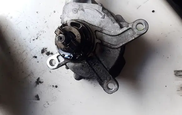 Vacuum pump