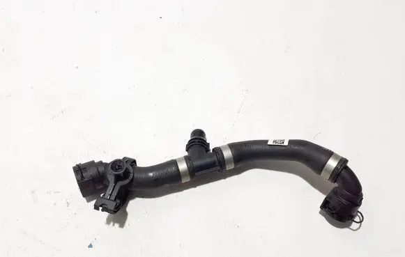 BMW 5 G30 G31 Engine coolant pipe/hose 8597660