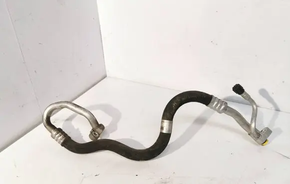 Air conditioning (A/C) pipe/hose