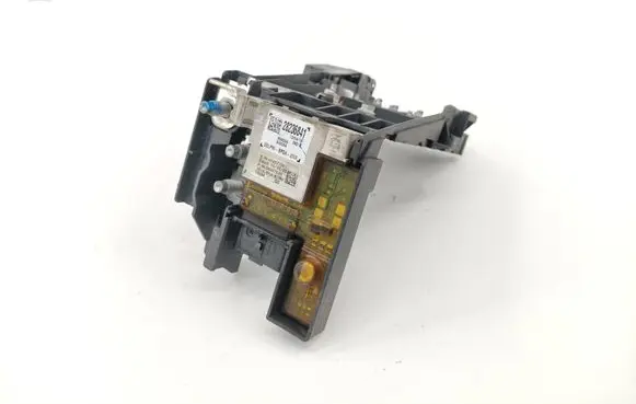 Peugeot 308 Fuse module 28236841