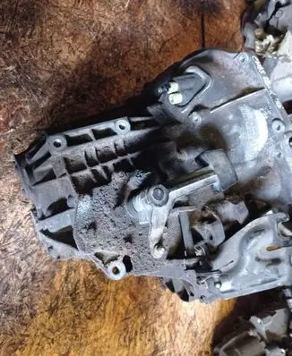 Ford C-MAX I Manual 5 speed gearbox 6M5R