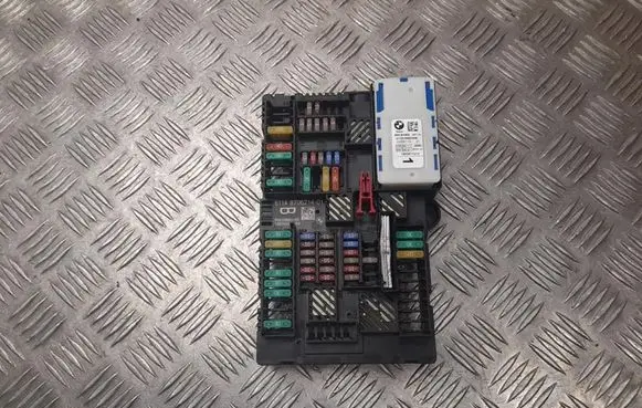 BMW X5 G05 Fuse box set 8706214