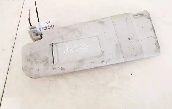 Volkswagen PASSAT B6 Sun visor 1k0857551