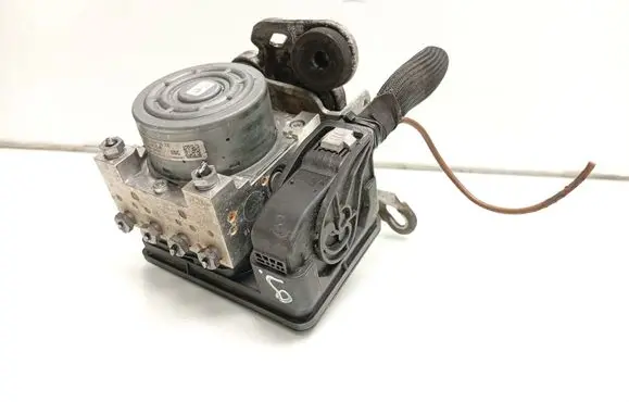 Mercedes-Benz C W205 ABS Pump A2534310512 A2539011400 A2054312140