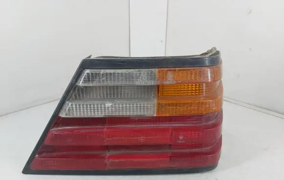 Mercedes-Benz E W124 Rear/tail lights 53373R23 53373R6 7R0153373