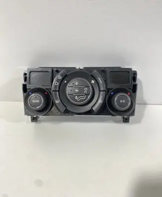 Peugeot 3008 I Climate control unit 96738322XT
