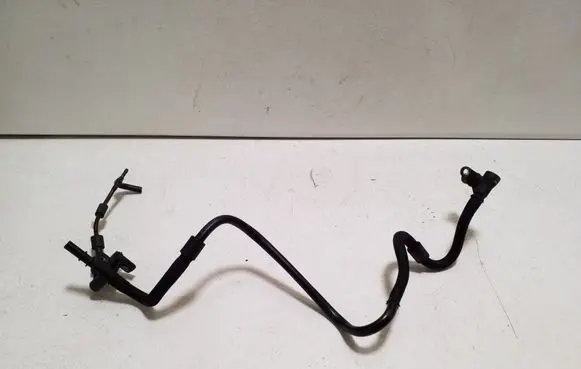 Volkswagen PASSAT B8 Vacuum line/pipe/hose 04L129456E