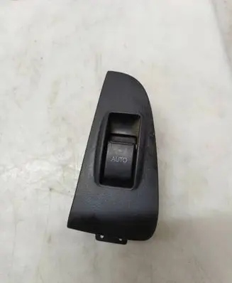 Toyota Avensis T250 Electric window control switch 7427205020