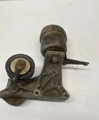 Volkswagen Transporter - Caravelle T4 Engine mount bracket 7D0199132E 074190207M