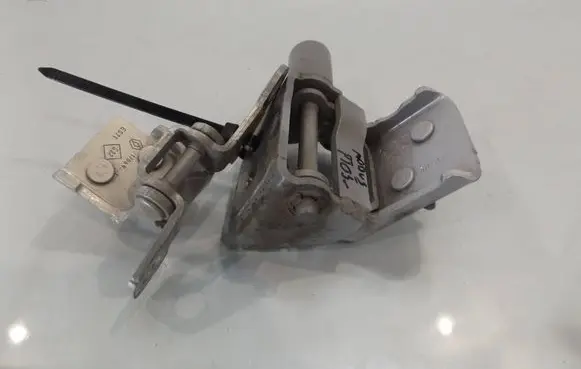 Renault Modus Rear door upper hinge 