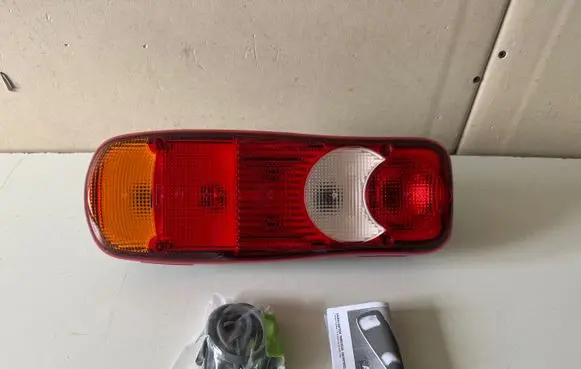 Renault Master III Rear/tail lights