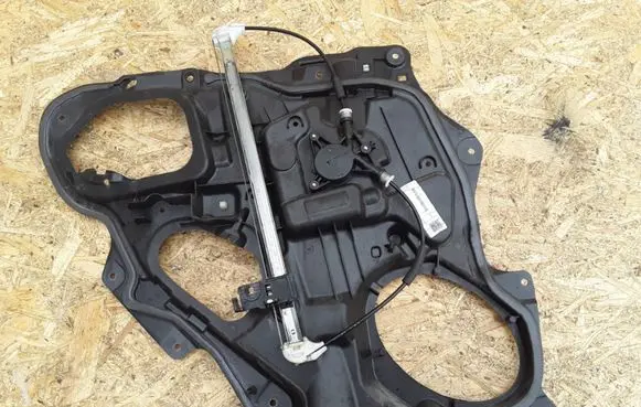 Mazda 3 I Rear door window regulator with motor BP4K7297X