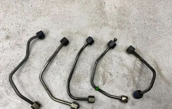 Citroen C4 Grand Picasso Fuel injector supply line/pipe 